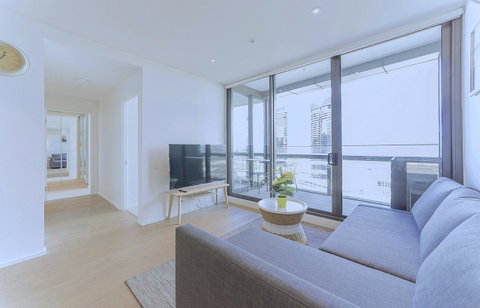 Brilliant Victoria Harbour Waterfront - Your Accommodation 6