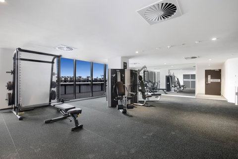 Orange Stay At Collins Wharf - Your Accommodation 7