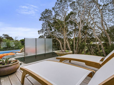 Lansdowne Villa - With Swimming Pool - Your Accommodation 10