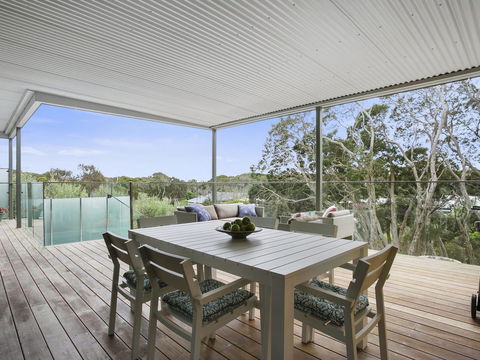 Lansdowne Villa - With Swimming Pool - Your Accommodation 7