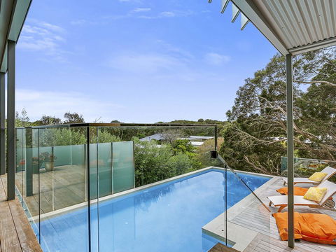 Lansdowne Villa - With Swimming Pool - Your Accommodation 0