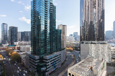Southbank Biz-Biz Hotel Apartment - Your Accommodation 0