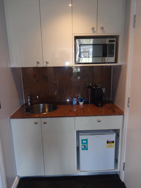 PrivateStudio In Quay West Building - Your Accommodation 6