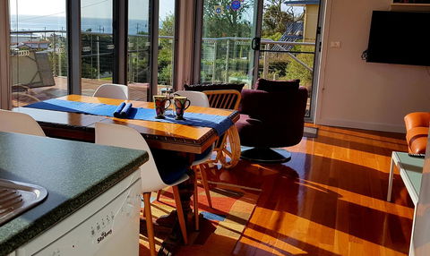 Beach Retreat Apartment Marengo - Your Accommodation 4