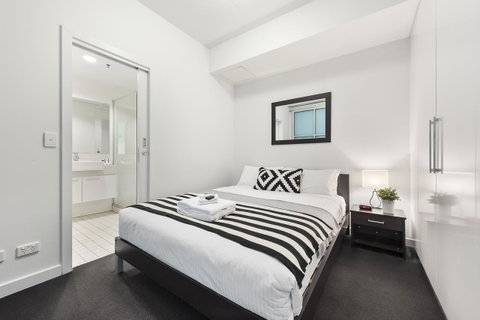 Docklands Private Collection - City Harbour Apartments - Your Accommodation 24