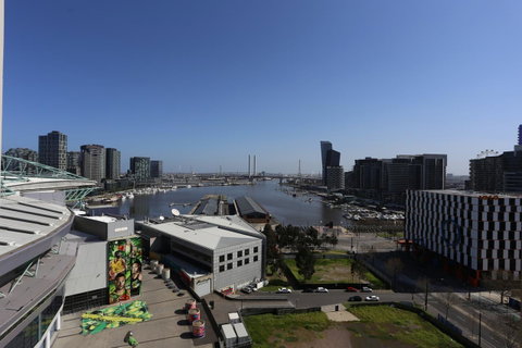 Readyset Stadium - Your Accommodation 10
