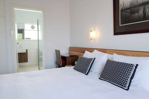 MAC South Yarra By Melbourne Apartment Collection - Your Accommodation 18