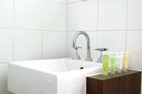 MAC South Yarra By Melbourne Apartment Collection - Your Accommodation 14