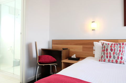 MAC South Yarra By Melbourne Apartment Collection - Your Accommodation 13