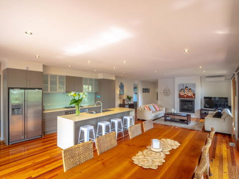 Blairgowrie Moonah Beach House: Walk To Beach - Your Accommodation 3