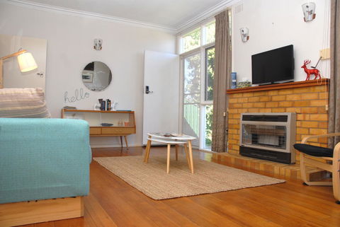 Green Grove - Your Accommodation 6