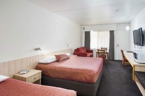Box Hill Motel - Your Accommodation 3