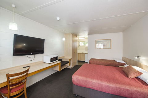 Box Hill Motel - Your Accommodation 5