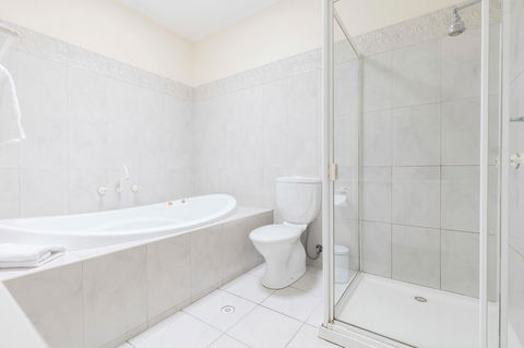 Eltham Gateway Hotel & Conference Centre - Your Accommodation 34