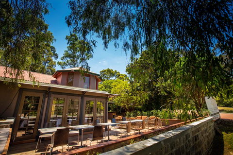 Eltham Gateway Hotel & Conference Centre - Your Accommodation 43