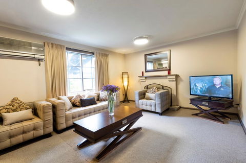 Eltham Gateway Hotel & Conference Centre - Your Accommodation 35