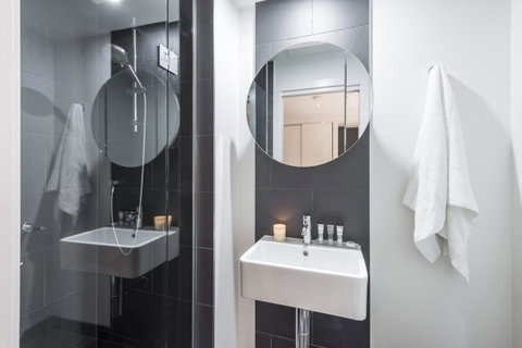 Apartments @ 133 City - Your Accommodation 16