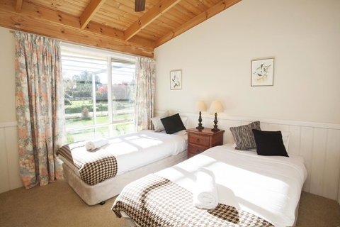 Beechworth Cedar Cottages - Your Accommodation 10