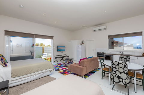 Cottages For Couples - Your Accommodation 7