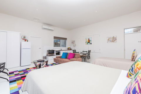 Cottages For Couples - Your Accommodation 8
