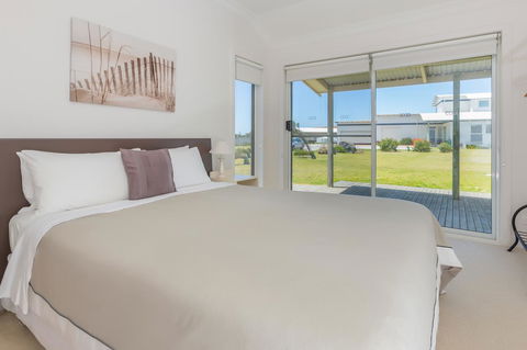 Cottages For Couples - Your Accommodation 25