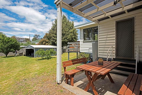 Jettycove Beach House - Your Accommodation 16