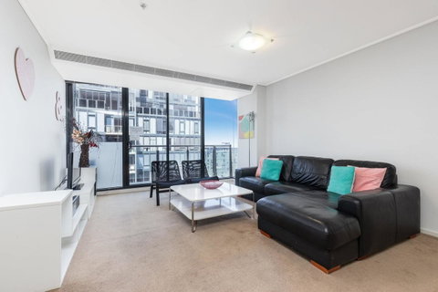 Melbourne Vacation Rentals Apartment - Your Accommodation 1