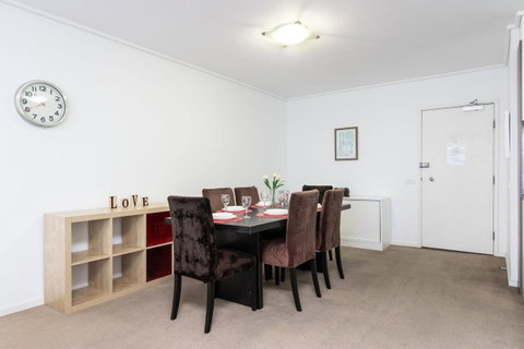 Melbourne Vacation Rentals Apartment - Your Accommodation 9