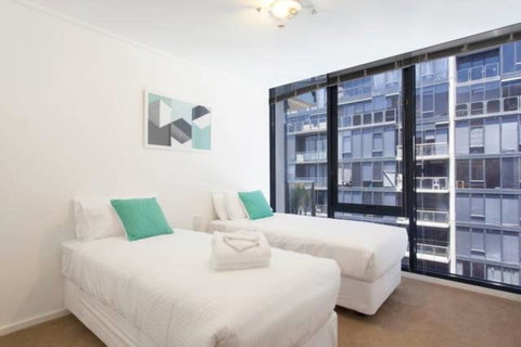 Melbourne Vacation Rentals Apartment - Your Accommodation 7