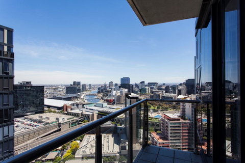 Melbourne Vacation Rentals Apartment - Your Accommodation 10