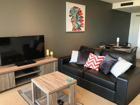 2 Bedroom Luxury At Southbank - Your Accommodation 6