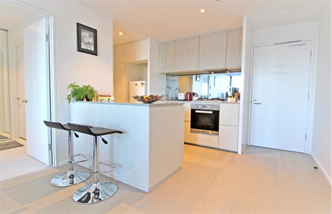 Auzzie Apartments Docklands, Melbourne - Your Accommodation 7