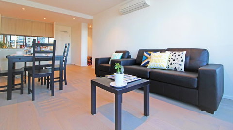 Auzzie Apartments Docklands, Melbourne - Your Accommodation 6