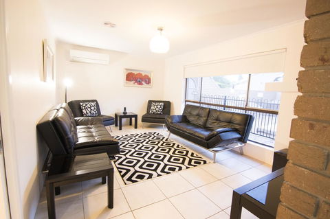 Mildura Holiday Villas - Your Accommodation 37
