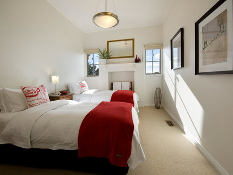 Churchills - Your Accommodation 12