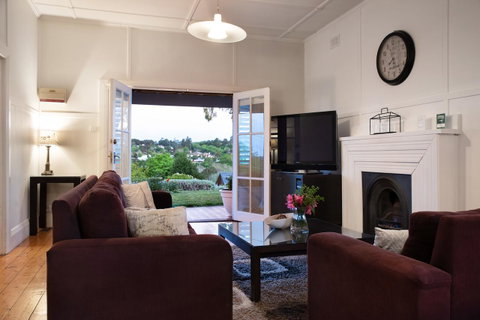 Churchills - Your Accommodation 8
