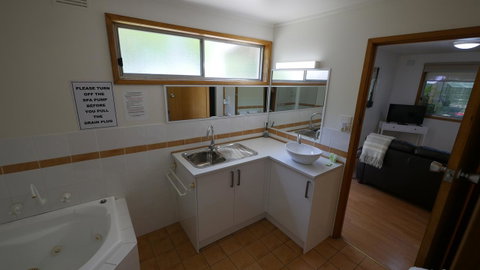 Adina Lodge Holiday Apartments - Your Accommodation 25