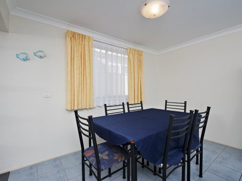The Breakers, 16B Government Road - Your Accommodation 3