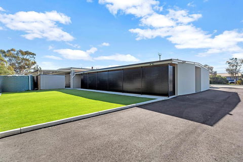 The Bunkhouse - Your Accommodation 1