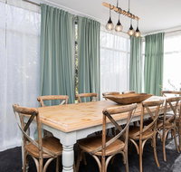The Byng House Grand and Central Entertain 12 - Your Accommodation