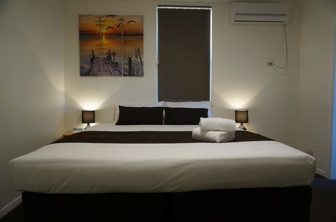 The Cliff House - Your Accommodation 2