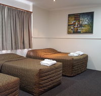 The Commercial Hotel Motel - Your Accommodation