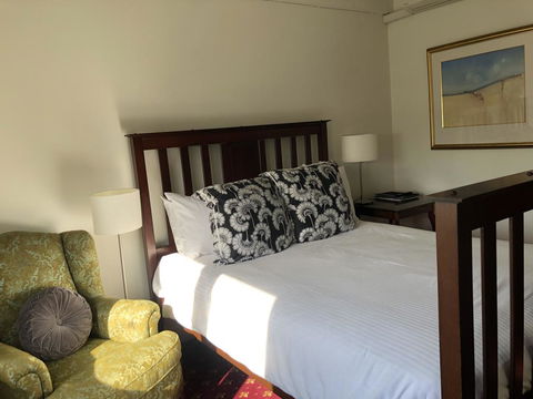 The Corner Hotel Alexandra - Your Accommodation 2