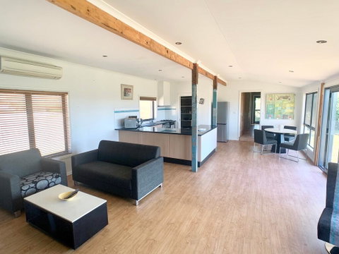 The Daydawn Dairy - Perched High, Simple Living & What A View! - Your Accommodation 3
