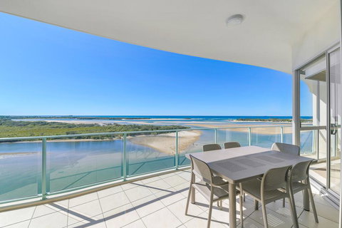 The Duporth Riverside - Your Accommodation 3
