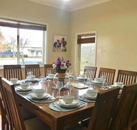 The Entertainer - Downtown Orange Sleeps 11 - Your Accommodation
