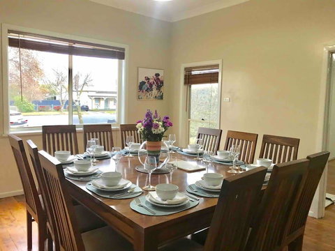 The Entertainer - Downtown Orange, Sleeps 11 - Your Accommodation 0