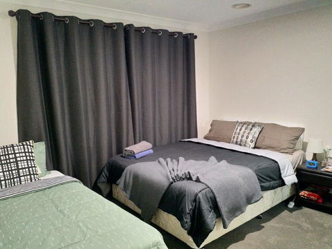 The Fawzi Holiday Home Perth - Your Accommodation 2