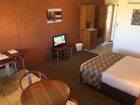 The Gidgee Inn - Your Accommodation 2