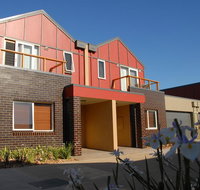 The Lakes Apartments - Your Accommodation